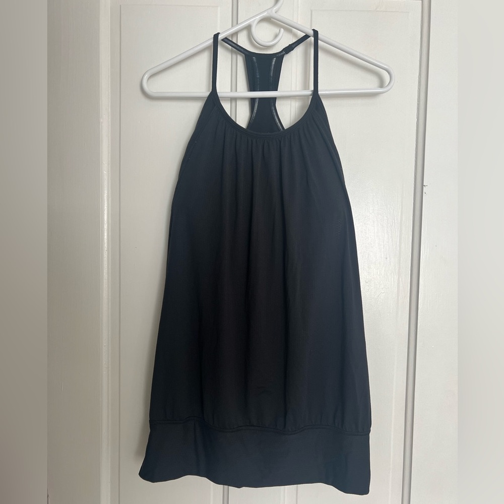 Lululemon no limits tank